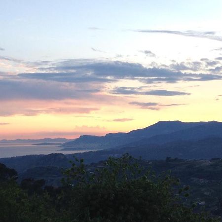 Sunset With View In Seborga Apartment Ngoại thất bức ảnh